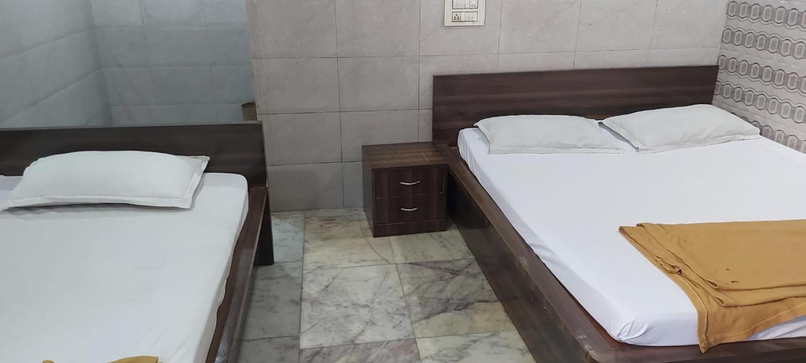 Glitz Hotels Sai Guest House - Nr Inorbit Mall Vashi 나비뭄바이 외부 사진
