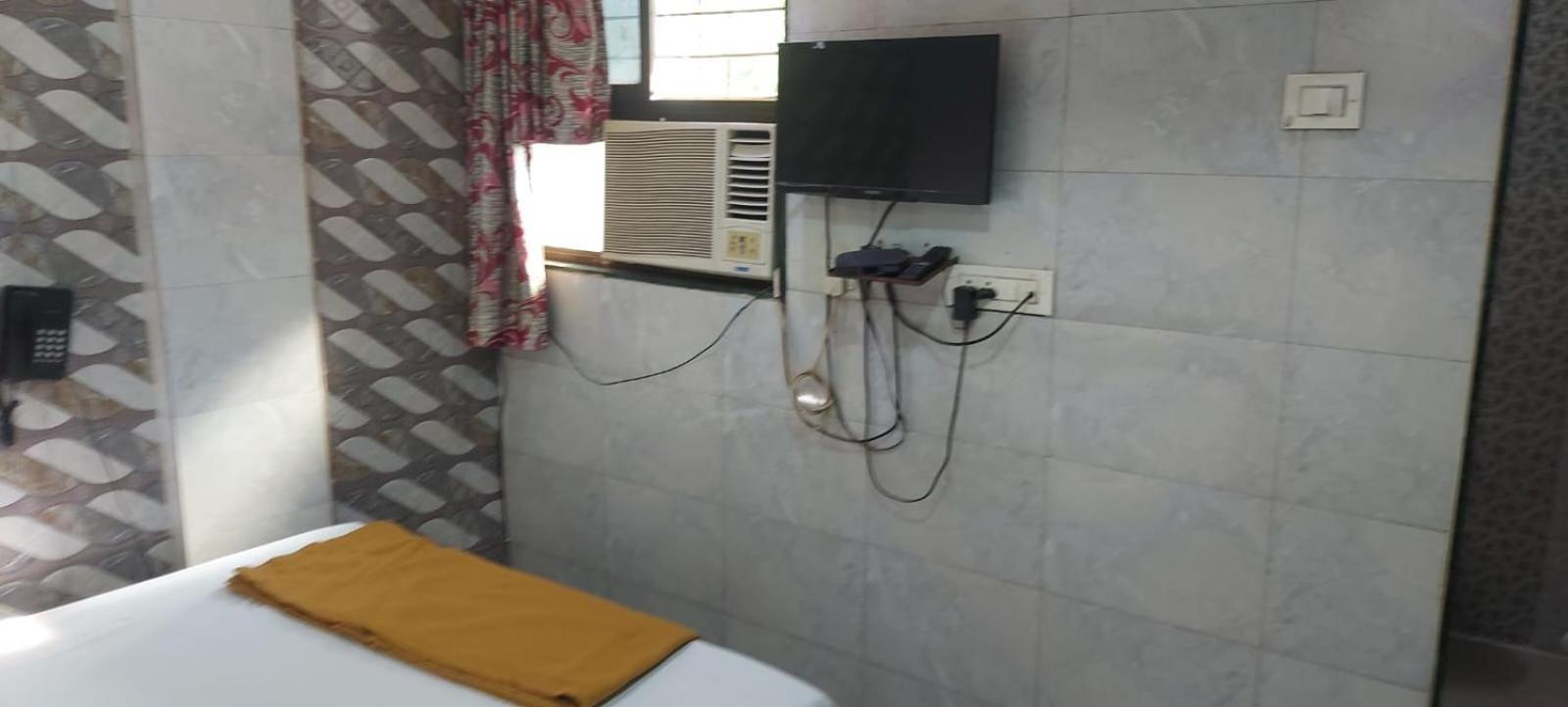 Glitz Hotels Sai Guest House - Nr Inorbit Mall Vashi 나비뭄바이 외부 사진